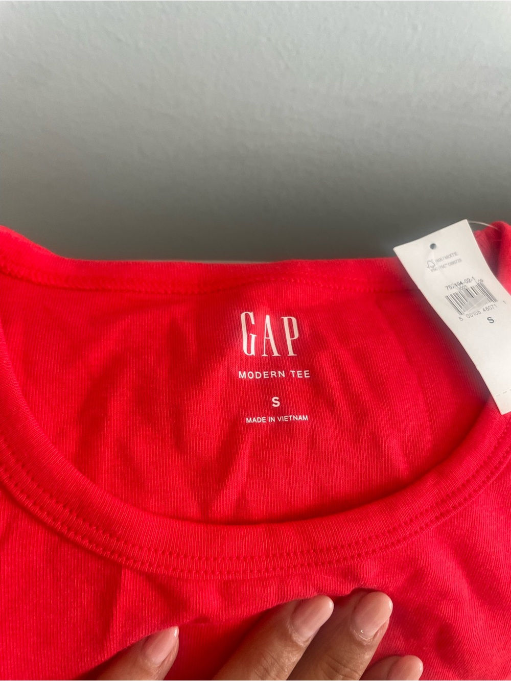 GAP Modern Tee Red Women's Tank Top